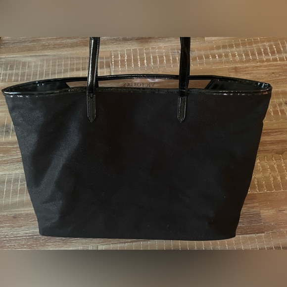 Victoria’s Secret Large Black Tote with clear panel and animal print pouch Black - Picture 6 of 9